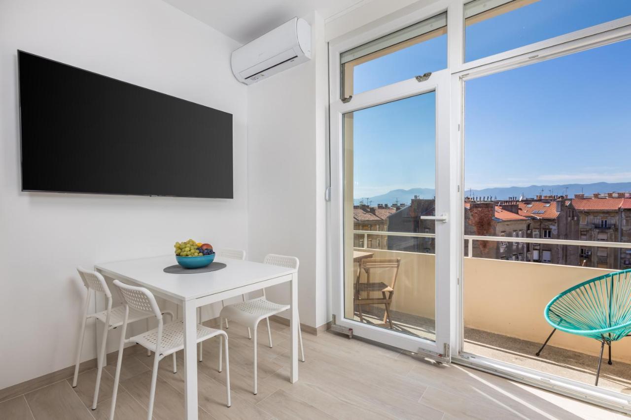 Balcony Apartment Pampas Rijeka Exterior photo