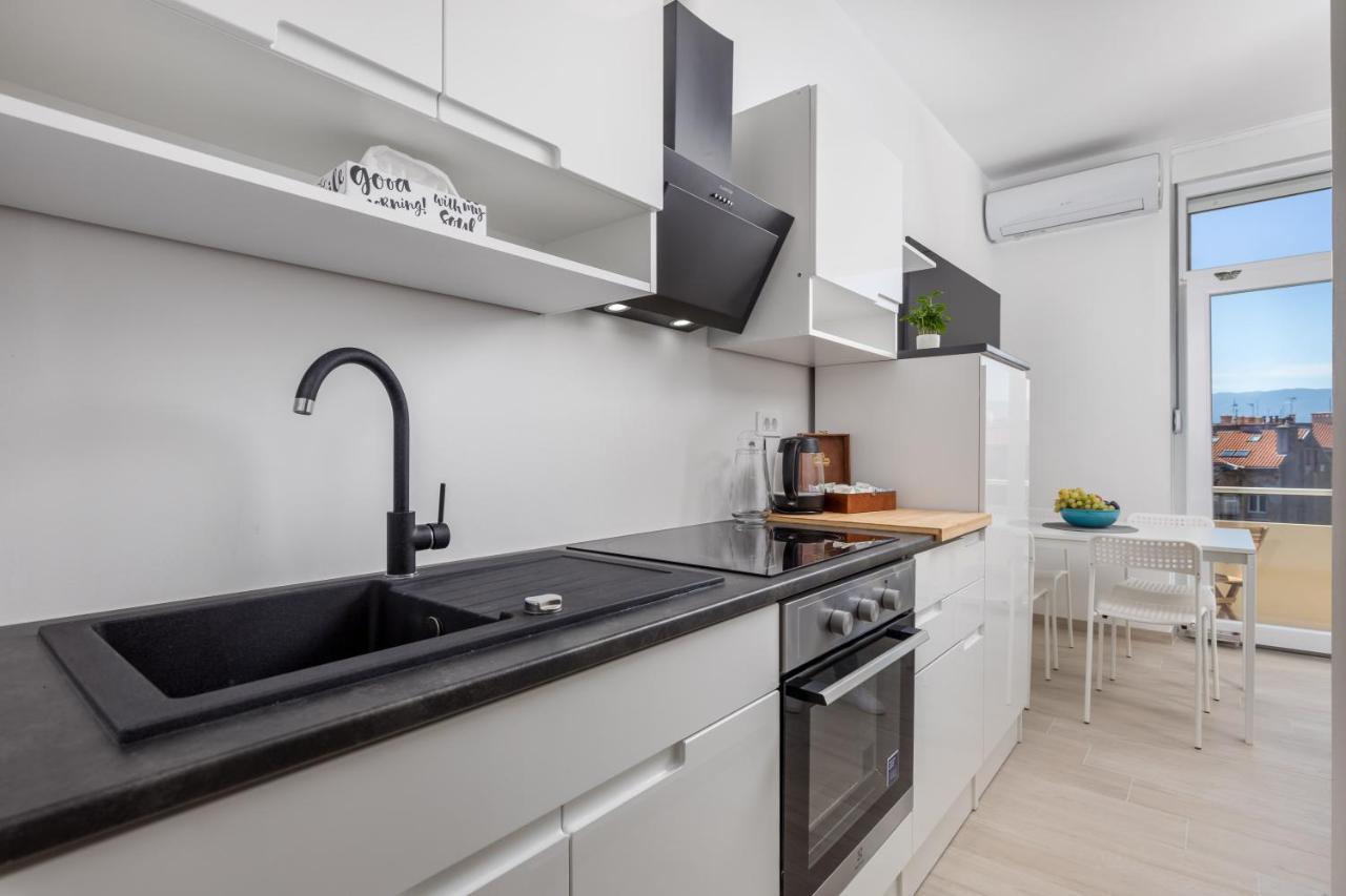 Balcony Apartment Pampas Rijeka Exterior photo