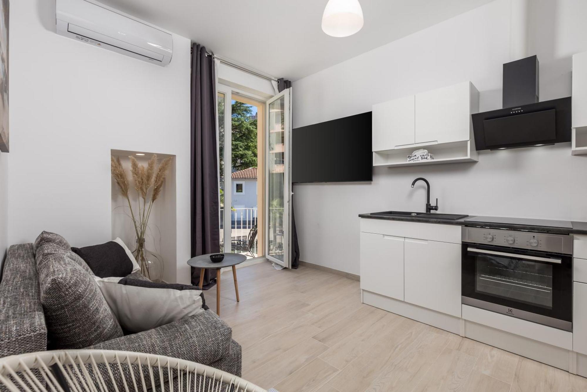 Balcony Apartment Pampas Rijeka Exterior photo